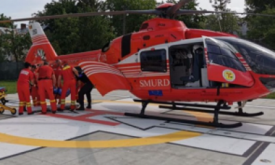 Bărbat transportat cu un elicopter SMURD la Iaşi după ce şi-a prins picioarele într-o motosapă