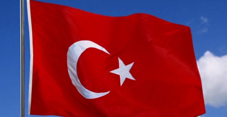  Erdoğan a semnat: românii pot vizita Turcia doar cu buletinul