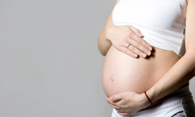 Gravidă, forțată de angajator să-și dea demisia la scurt timp după ce a anunțat sarcina