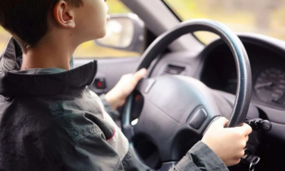 Un copil din Bacău, prins conducând autoturismul pe DN 12A