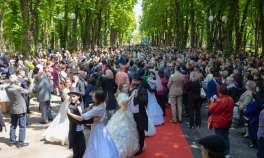 Peste 650 de cupluri care aniversează „Nunta de aur”, premiate de Ziua Familiei  