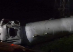 Accident la Huși. O O autocisternă încărcată cu 21 de tone de gaz petrolier lichefiat  s-a răsturnat