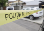 Un bărbat din Iași s-a spânzurat după ce soția l-a părăsit. Fiul lui l-a găsit fără viață