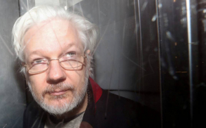 Fondatorul WikiLeaks riscă 175 de ani de închisoare. Autoritățile britanice au aprobat extrădarea lui Julian Assange în SUA