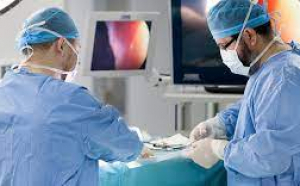Operație în premieră, la Suceava. Bolnav de cancer, salvat de crioablație