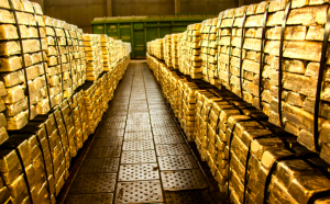 Vecina României care și-a majorat rezervele de aur cu 3.000% în 10 ani. Fiecărui locuitor îi revin acum câte 10 grame de aur