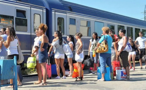 Trenurile soarelui pleacă spre Litoral din iunie