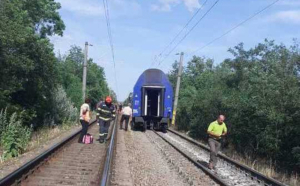 Plan Roșu de Intervenție pe calea ferată: Vagoanele unui tren cu 200 de călători, care urma să ajungă la București, au deraiat.