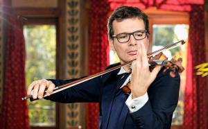 Violonistul Alexandru Tomescu, în turneu cu vioara Stradivarius în Moldova
