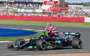 Victorie magică pentru Lewis Hamilton la Silverstone: Pilotul britanic câștigase ultima oară în 2021