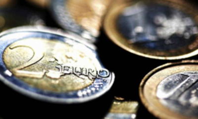 Martie a consemnat 11 recorduri de cotație pentru moneda europeană
