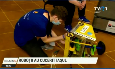 FOTO/VIDEO - Roboții sunt în centrul atenției la Iași. 150 de liceeni din toată țara își etalează creațiile