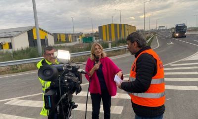 Un angajat al CNAIR, Alin Şerbănescu, îşi permite să perturbe transmisia în direct a postului Realitatea Plus de pe podul de la Brăila