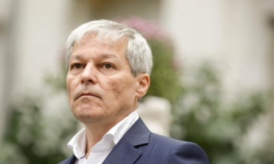 Dacian Cioloș dă semnale de retragere: 'Îmi voi lua un timp de reflecție. Un duș rece pe care îl primesc cu toată responsabilitatea'