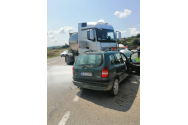 Accident la Popricani. O cisternă a intrat în coliziune cu un autoturism