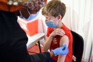 Vaccinarea pentru categoria de vârstă 12-17 ani a inceput în România de luni, 2 august