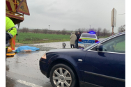 Corpul neînsuflețit al unei românce, moartă într-un microbuz, lăsat pe marginea drumului