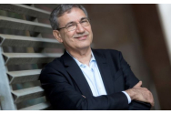 Scriitorul Orhan Pamuk a împlinit 70 de ani