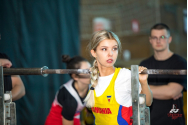 Powerlifting ca pe catwalk la Iași!