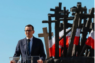 Zelenski pălmuit public de Morawiecki: Să nu mai insulte polonezii!