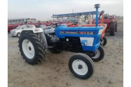 În România, Petre Roman l-a numit „morman de fiare vechi”, dar tractorul românesc „Universal” este produs cu succes în altă țară: se vând minim 10.000 de bucăți/an