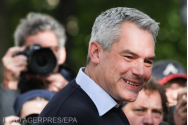 Datele oficiale din Austria care reduc la tăcere retorica lui Nehammer împotriva României. Ministrul Karner confirmă eficiența luptei împotriva migrației