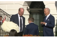 Ziua Recunoștinței la Casa Albă: Biden grațiază curcanii Peach și Blossom