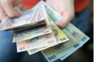 România trece la salariul minim european, adică 4.050 lei brut