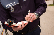 Polițistă aflată în timpul liber, lăsată fără permis de un coleg  de la Rutieră, după ce „s-a dat rotundă”