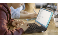 Calculatoare pentru elevii meritorii, fără acces la educaţia online