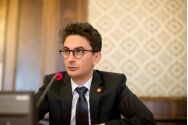 Iulian Bulai (USR): Dacă Eminescu ar fi trăit astăzi, ar fi semnat pentru “Fără penali în funcţii publice”