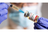 Reacțiile adverse ale vaccinului anti-COVID: de la oboseală, la febră și dureri de cap
