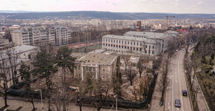 FOTO - UAIC va reda Iașului una dintre cele mai frumoase clădiri istorice din oraș