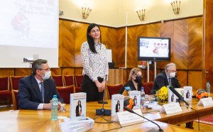  Narcisa Lecușanu și-a lansat cartea autobiografică la UAIC