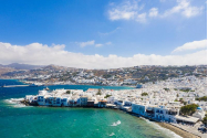 Insula grecească Mykonos este în pericol. Turiștii fug din cauza coronavirusului