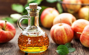 Oțet de mere, beneficii uimitoare pentru sănătate și nu numai. Studiile demonstrează eficienţa sa
