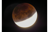 Vine cea mai lungă eclipsă de Lună din ultimii 500 de ani