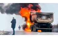 Un camion care transporta balast a luat foc în județul Galați