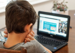 Efectele școlii online - elevi mai puțin răbdători și mai frustrați