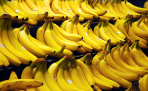 Cum păstrezi bananele proaspete pentru mai mult timp. Trucul rapid și simplu