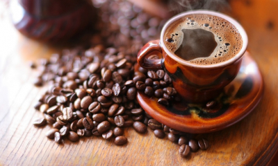 STUDIU Trei ceşti de cafea pe zi prelungesc viaţa: Băutorii de cafea au o probabilitate cu 12% mai scăzută de deces decât cei care nu o consumă