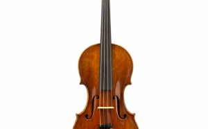O vioară fabricată de Guarneri va fi scoasă la licitație cu 10 milioane de euro