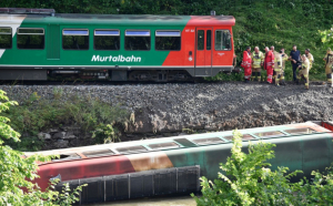 Accident de tren în Austria. 14 persoane au fost rănite și una a murit