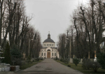 Un mormânt din București a dispărut cu tot cu oseminte