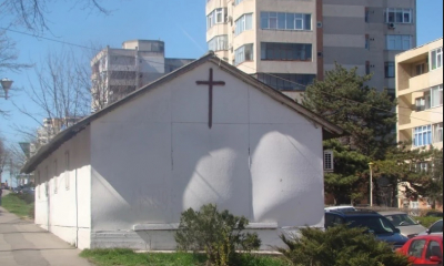 Enoriașii din Constanța vor păzi „biserica de pe trotuar