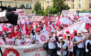 Sindicaliștii din Sănătate din toată țara protestează la București