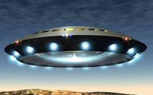 OZN-uri misterioase filmate pe cerul nopții în SUA: ”Extratereștrii ne vizitează, în sfârșit” VIDEO