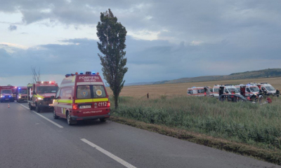 Grav accident la Lețcani