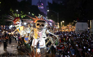 Peste un milion de participanți la Parada Morților din Mexic