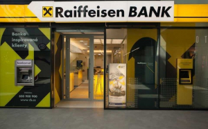 Raiffeisen Bank va plăti despăgubiri la peste 9.000 de români. Banca a încasat ilegal dobânzi